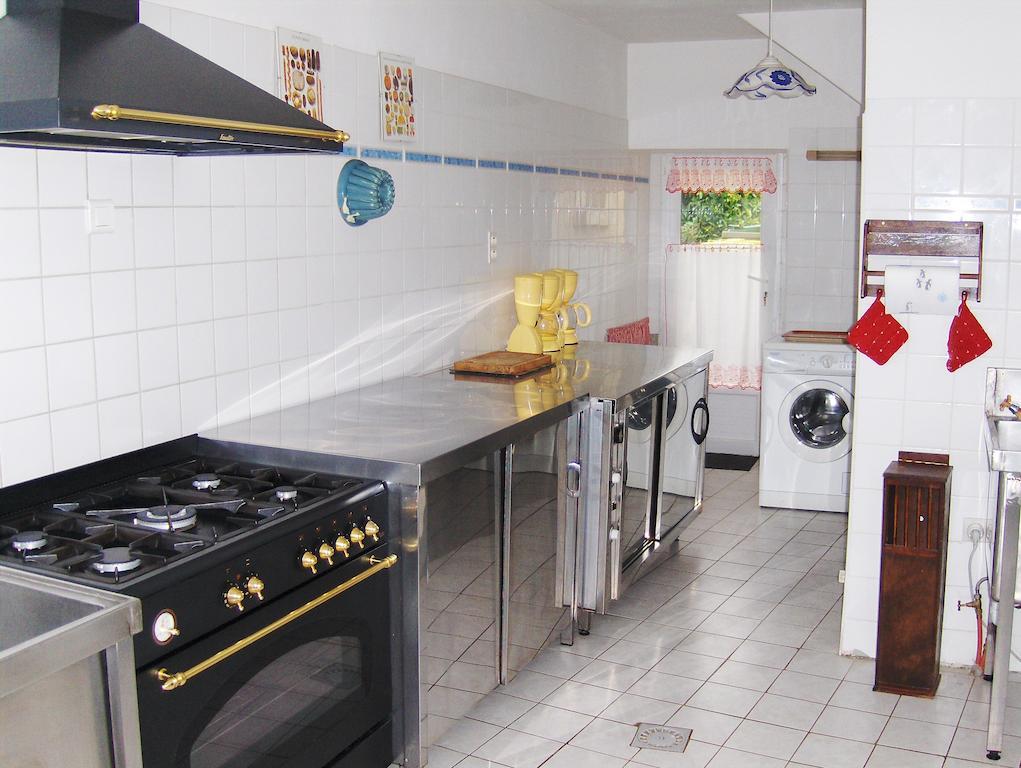 La Boulonne Villa Festigny  Room photo